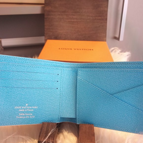 RARE LV COMIC Multiple Wallet (SS23 Virgil's Last Project) BNWT! Full Inclusion - Picture 6 of 14